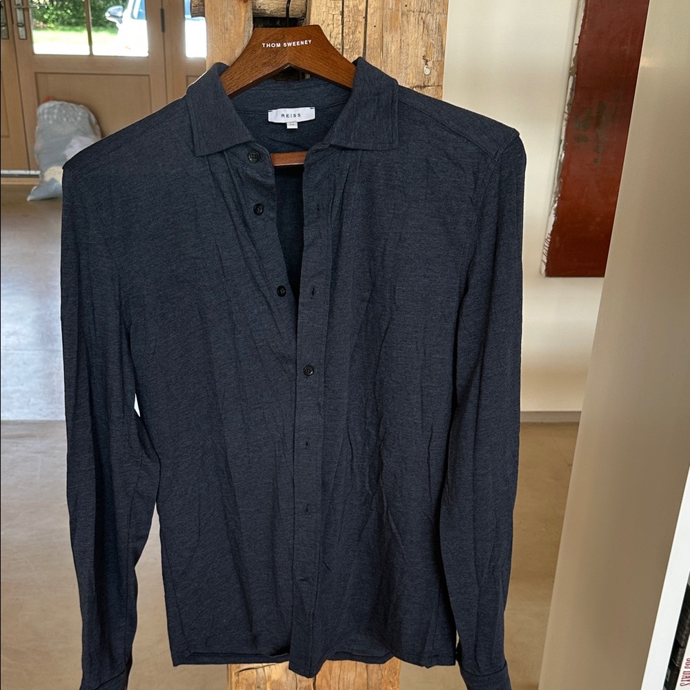 Reiss Medium-dark  Blue Casual Button Down Shirt. Pre-owned excellent condition